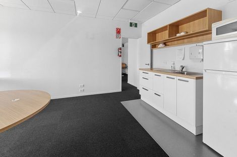 Photo of property in 2/436 Maunganui Road, Mount Maunganui, 3116