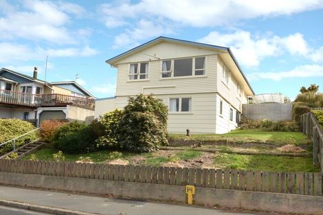 Photo of property in 8 Hanlon Street, Halfway Bush, Dunedin, 9010