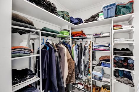 Photo of property in 20 Montjoy Street, Stratford, 4332