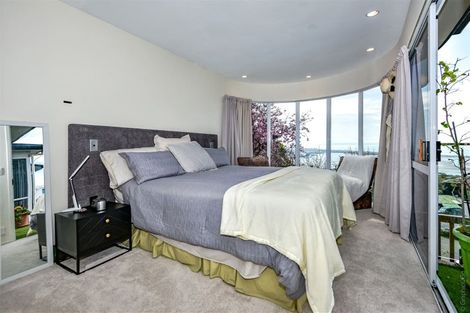 Photo of property in 220b Mount Pleasant Road, Mount Pleasant, Christchurch, 8081