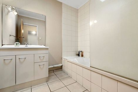 Photo of property in 32 Malfroy Road, Victoria, Rotorua, 3010