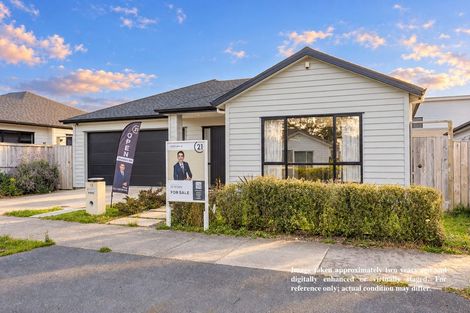Photo of property in 15 Ropere Street, Kumeu, 0810