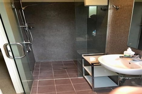 Photo of property in 6c Carlton Gore Road, Grafton, Auckland, 1023