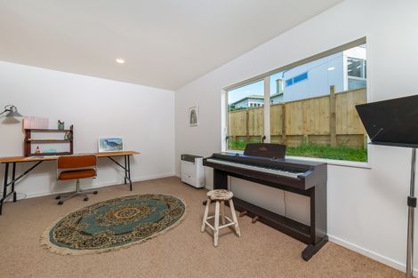 Photo of property in 1/35 Tirotai Crescent, Westmere, Auckland, 1022