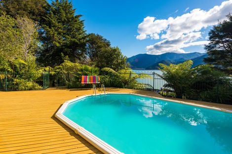 Photo of property in 259 Queen Charlotte Drive, Havelock, Picton, 7281