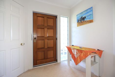 Photo of property in 25 Meadowviews Drive, Welcome Bay, Tauranga, 3112