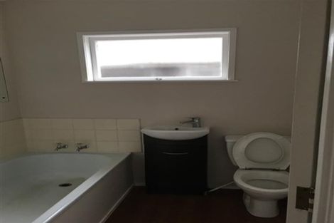 Photo of property in 1/33 Awaruku Road, Torbay, Auckland, 0630