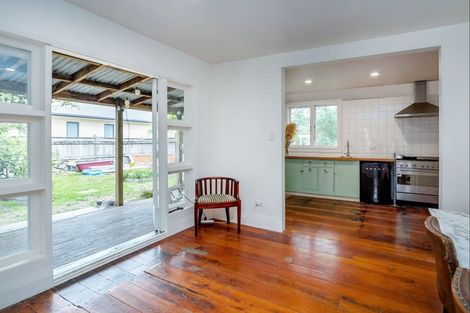 Photo of property in 140 Fitzherbert Street, Featherston, 5710