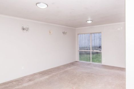 Photo of property in 3 Fitchburg Place, Mangere, Auckland, 2022
