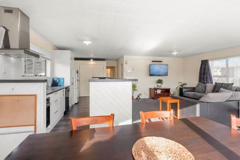 Photo of property in 18a Monokia Street, Fairy Springs, Rotorua, 3015