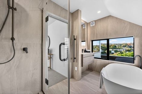 Photo of property in 1a Prestige Place, Castor Bay, Auckland, 0620