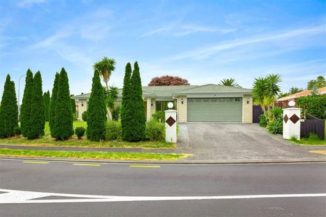 Photo of property in 2 Ferngrove Avenue, Ranui, Auckland, 0612