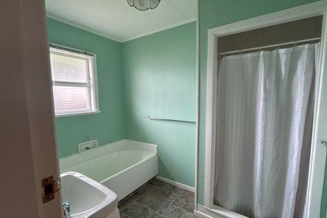 Photo of property in 14 Hornsby Street, Carterton, 5713