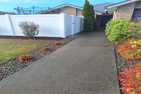 Photo of property in 7 Torrey Pines, Waimairi Beach, Christchurch, 8083