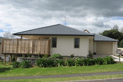 Photo of property in 6a Pamir Place, Welcome Bay, Tauranga, 3112