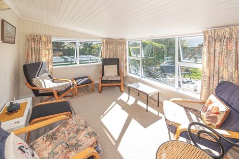 Photo of property in 110 Weraroa Road, Waverley, 4510