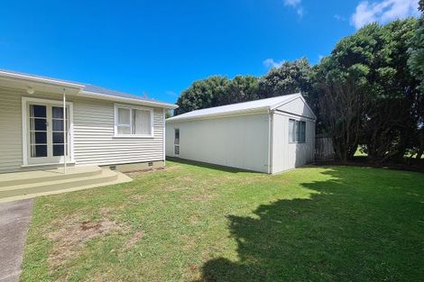 Photo of property in 20 Dieffenbach Street, Opunake, 4616