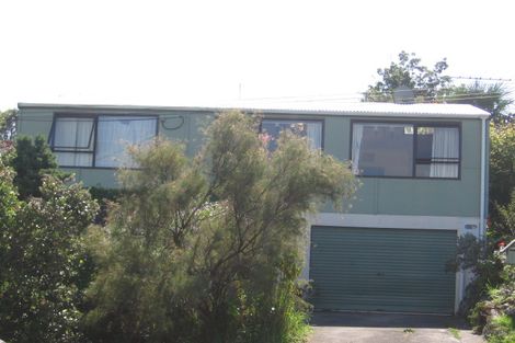 Photo of property in 4/9 Korotaha Terrace, Rothesay Bay, Auckland, 0630