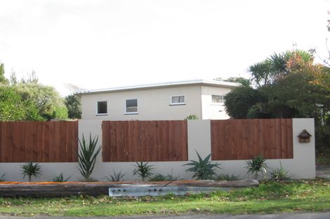 Photo of property in 5 Moa Road, Raumati Beach, Paraparaumu, 5032