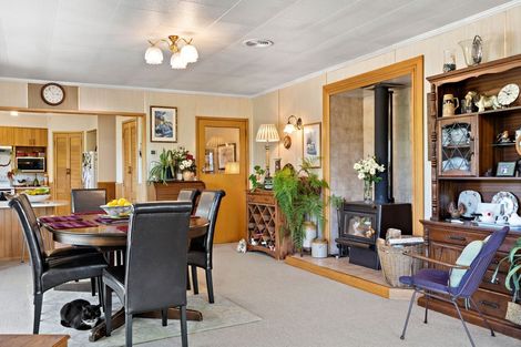 Photo of property in 13 Fairbrother Street, Carterton, 5713