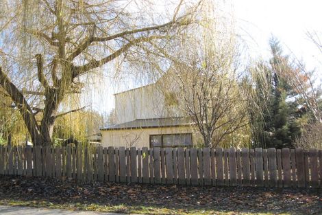Photo of property in 8 Heuchan Lane, Wanaka, 9305