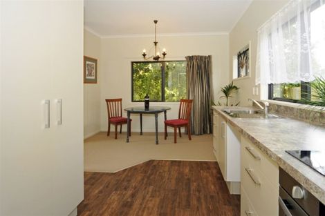 Photo of property in 4a Booth Crescent, Tuakau, 2121