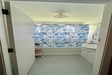 Photo of property in 1/6 Moeraki Road, Maoribank, Upper Hutt, 5018