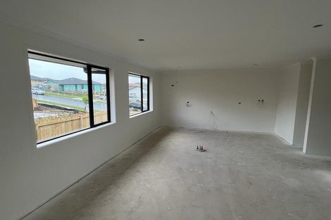 Photo of property in 38 Leathem Crescent, Pokeno, 2402