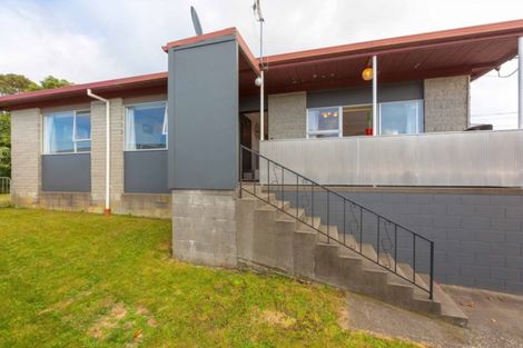 Photo of property in 10 Elm Grove, Westown, New Plymouth, 4310