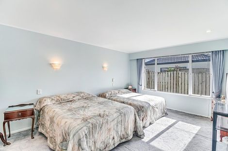 Photo of property in 10 Tytus Place, Conifer Grove, Takanini, 2112