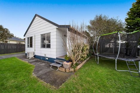 Photo of property in 4 Desmond Place, Bell Block, New Plymouth, 4312