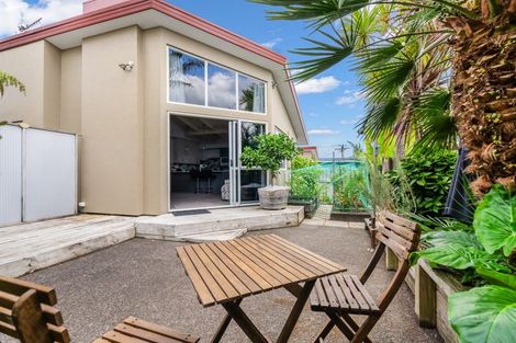 Photo of property in 19b Commins Road, Onerahi, Whangarei, 0110
