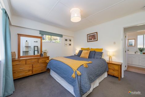 Photo of property in 14 Vista Crescent, Maoribank, Upper Hutt, 5018