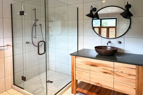 Photo of property in 12 Hollybank Lane, Allandale, Lyttelton, 8971