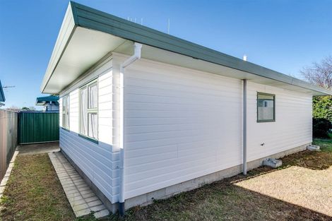 Photo of property in 2/13 Ted Harpur Place, Onekawa, Napier, 4110