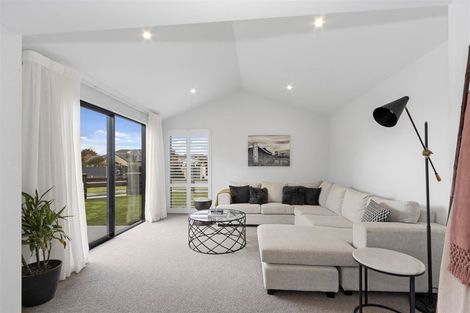 Photo of property in 215 Cavendish Road, Casebrook, Christchurch, 8051