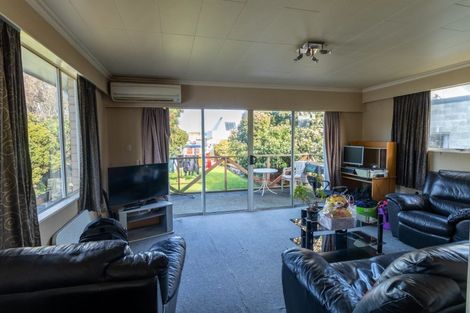 Photo of property in 71 Lowe Street, Avenal, Invercargill, 9810