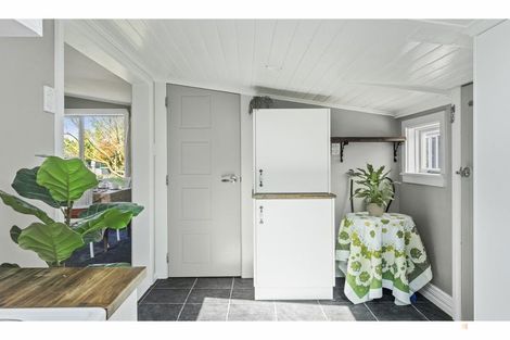 Photo of property in 138 Talbot Street, Geraldine, 7930