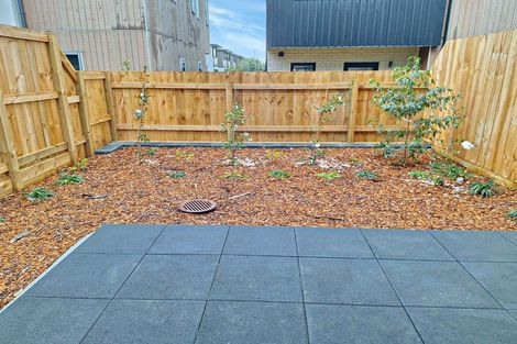 Photo of property in 17 Tokarewa Close, Mount Wellington, Auckland, 1062