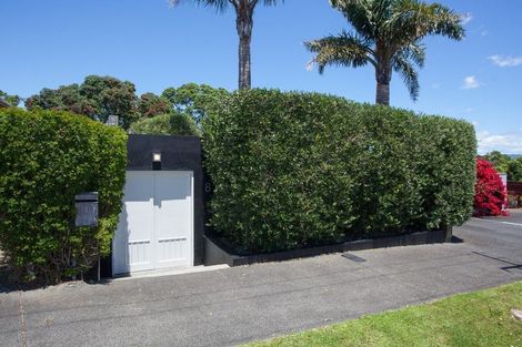 Photo of property in 8 Weona Place, Westmere, Auckland, 1022