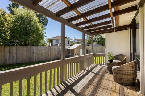 Photo of property in 23 Devonshire Road, Unsworth Heights, Auckland, 0632