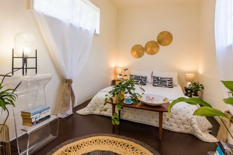 Photo of property in 14 Wellington Road, Surfdale, Waiheke Island, 1081