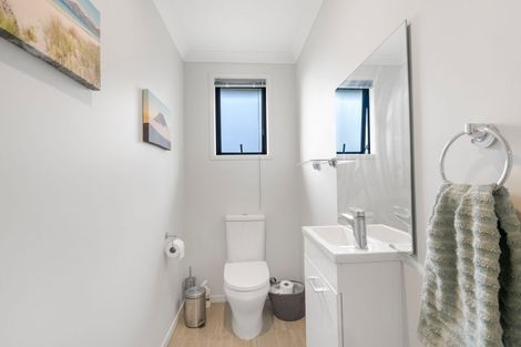 Photo of property in 4 Matahehe Lane, Tinopai, Matakohe, 0593