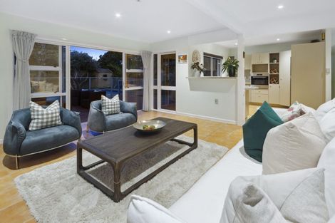 Photo of property in 2/17 Belmont Terrace, Milford, Auckland, 0620