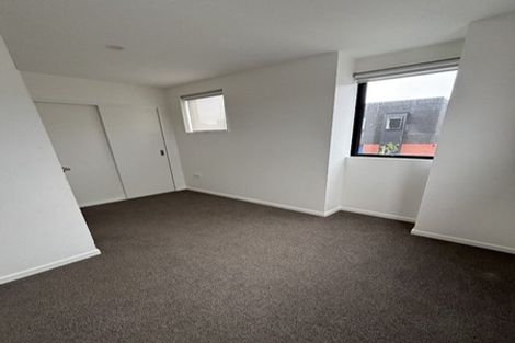 Photo of property in 3 Pataka Way, Mount Roskill, Auckland, 1041