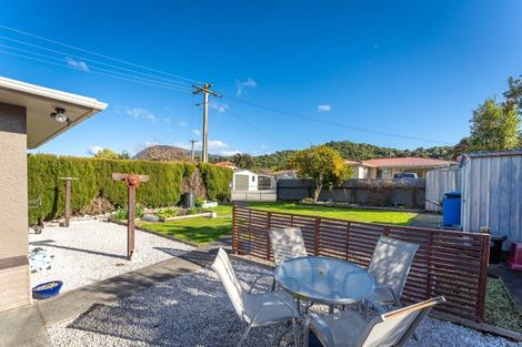 Photo of property in 111 Waikawa Road, Picton, 7220