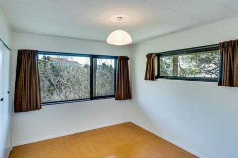 Photo of property in 27 Burns Road, Hospital Hill, Napier, 4110