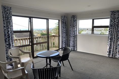 Photo of property in 8 Elliston Crescent, Stanmore Bay, Whangaparaoa, 0932