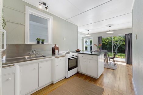 Photo of property in 6 Bedford Street, Fitzroy, New Plymouth, 4312