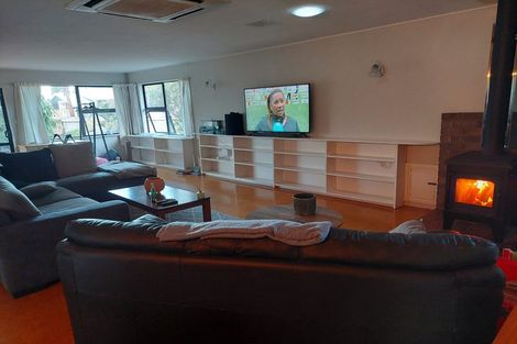 Photo of property in 15 Gow Avenue, Haumoana, 4102